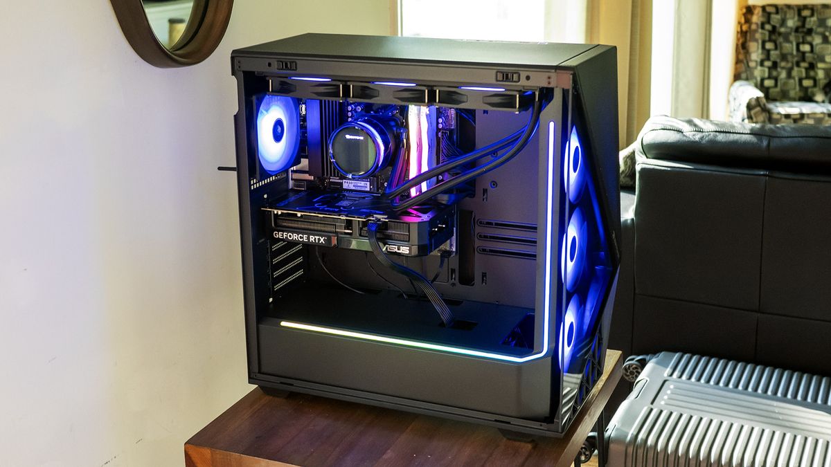 iBuyPower Slate Gaming Desktop (Ryzen 7 7700X3D / RTX 5070)